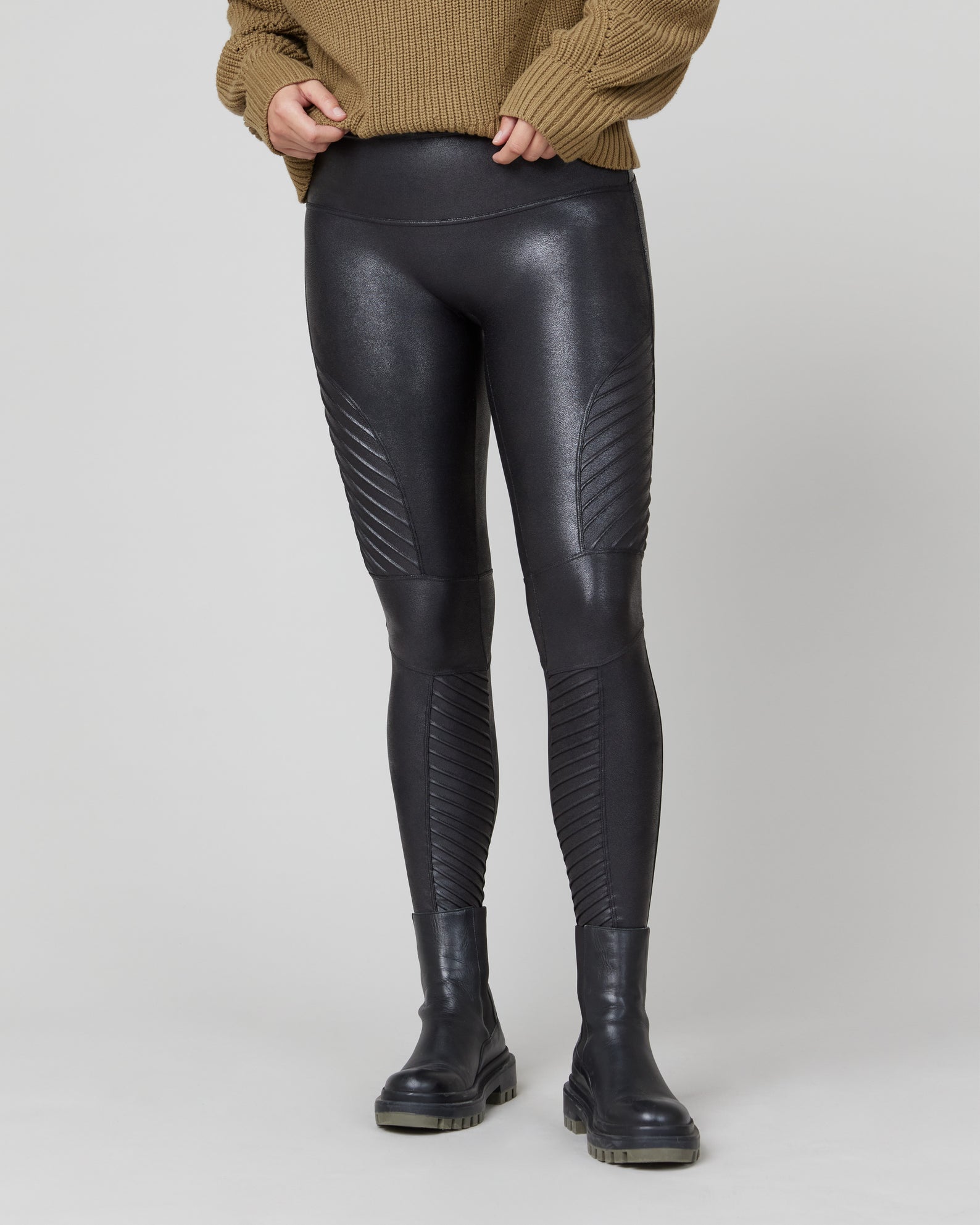SPANX Faux Leather Black Moto Leggings #20136 Size Small ~ EUC